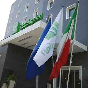Milan Nord Zara By Ihg Hotel